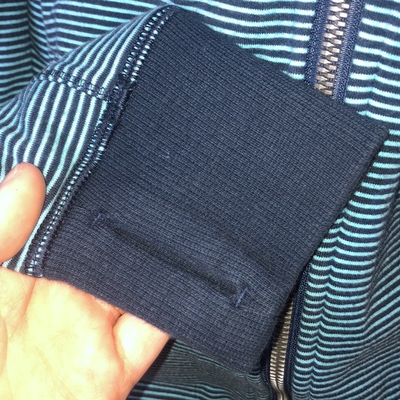 Lululemon Bliss Break Hoodie
Wagon Stripe Inkwell Blue Moon / Inkwell si… - Picture 8 of 16